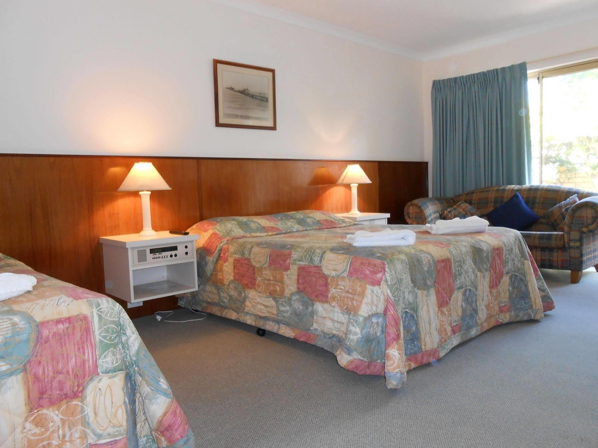 Augusta'S Georgiana Molloy Motel Экстерьер фото