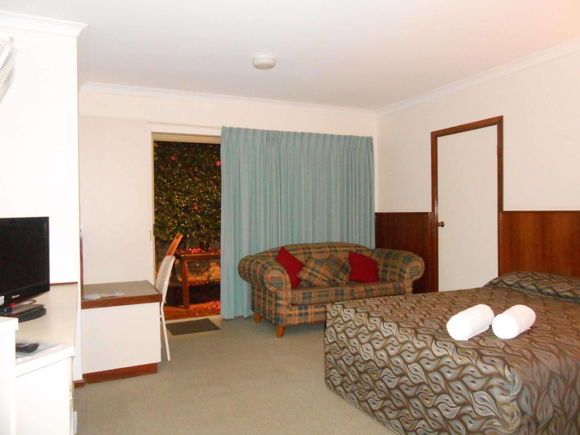Augusta'S Georgiana Molloy Motel Экстерьер фото